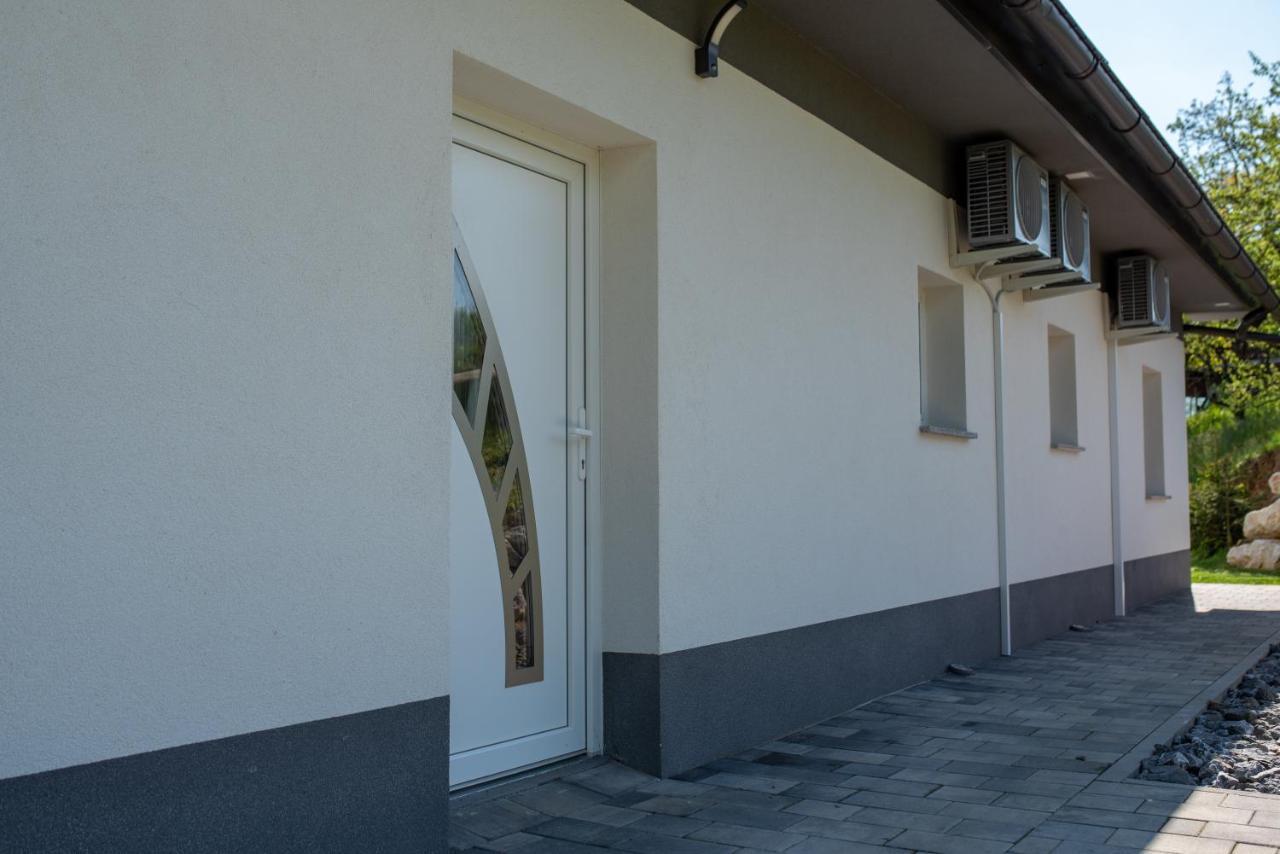 Apartmaji Gracner Dramlje Exterior foto
